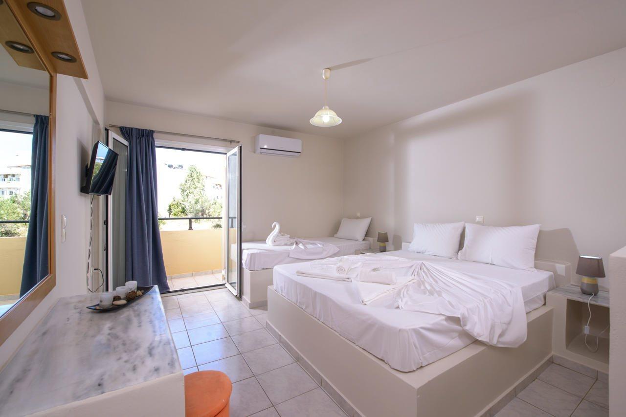 Chc Ares Apartments Херсониссос Экстерьер фото